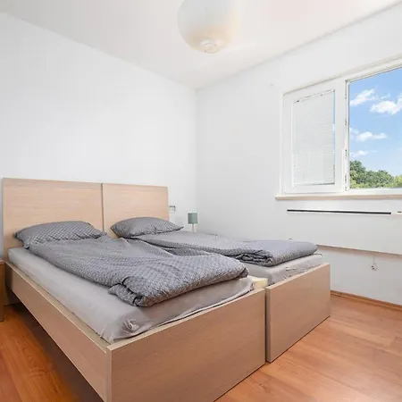 Mladen A2+1 With Private Parking Place Apartman *